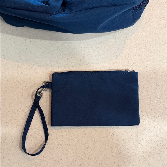 Baggallini Blue Shoulder Bag with Pouch RFID - Picture 5 of 15